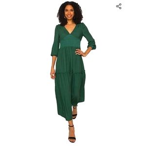 Forrest Green, V neck, L